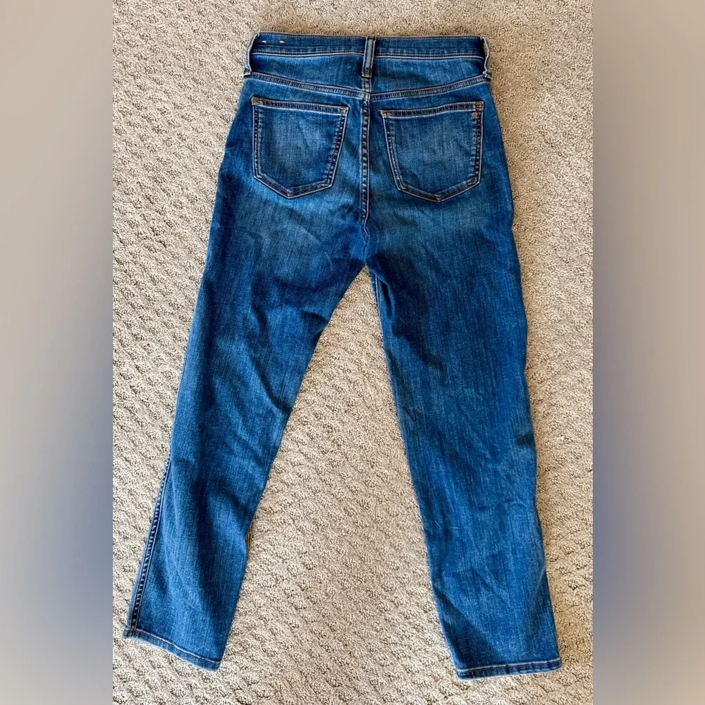 Madewell Mid Rise Stovepipe Jeans Size 26 Medium Wash Normcore Everyday Denim